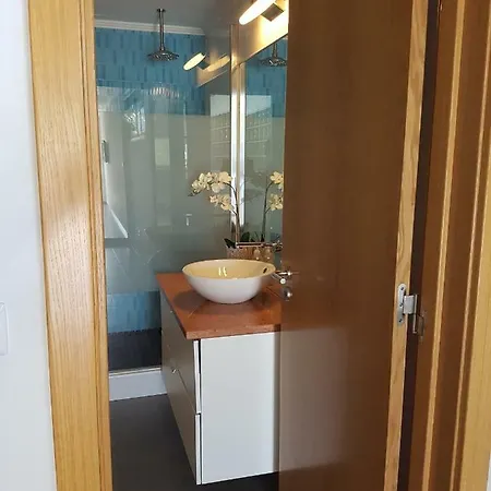 The Sun House Apartment *